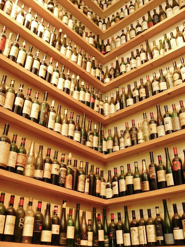 Quelques astuces pour acheter une bouteille de vin en ligne