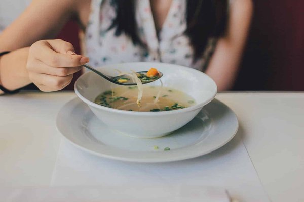 Est-ce bon de boire l'eau de cuisson des légumes ?